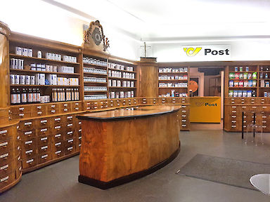 Apotheke mit Poststelle